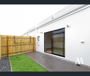 26 Ballycarrane Street, Woodstock, Vic 3751 - Photo 2