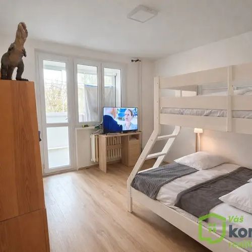 Pronájem bytu 1+kk, 39 m - Photo 1