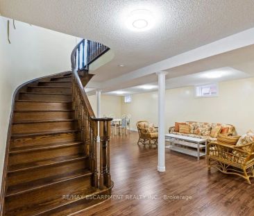 Detached Home For Lease | W9251835 - Photo 5
