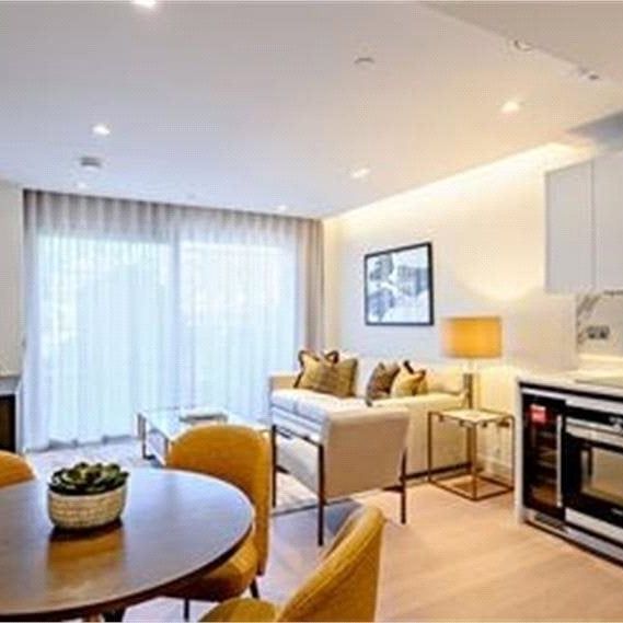 1 bedroom mansion flat with 1 reception and 1 bathroom in Hyde Park, W2 - Photo 1