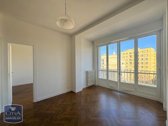Location Appartement 2 pièces 39m² MARSEILLE 2ème - Photo 1