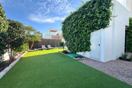 Casa o chalet de alquiler en Lomas de Cabo Roig - Los Dolses - Photo 4