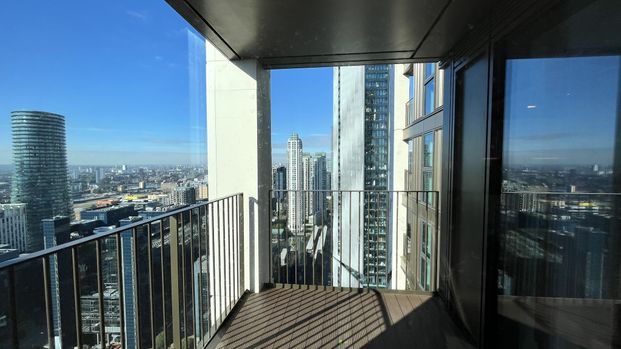 One Thames Quay, 222 Marsh Wall, London, E14 9PH - Photo 1