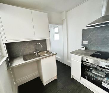 2 bedroom maisonette to rent Albion Hill, Brighton, East Sussex, BN2 - Photo 6
