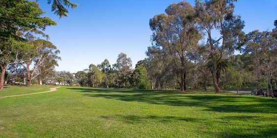 17/54 Beetham Parade, Rosanna - Photo 3