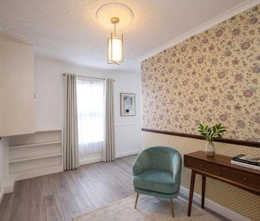 2 bedroom semi-detached house to rent - Photo 3