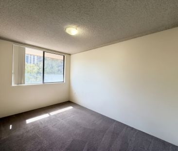 Convenient Two-Bedroom Unit Close to Macquarie University - Photo 1