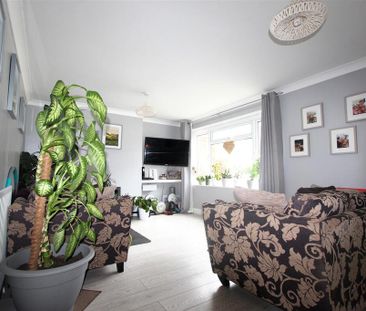 3 bedroom terraced house to rent - Photo 6