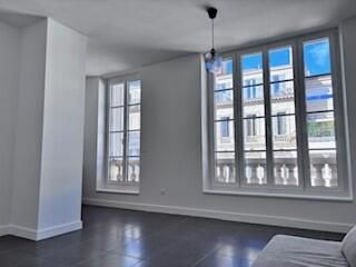 Location appartement Marseille 6ème (13006) - Photo 3