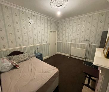 Room in a Shared House, Ivor Road, B11 - Photo 3