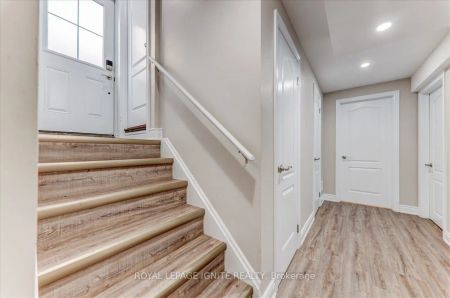 Detached Home For Lease | E8463814 - Photo 2