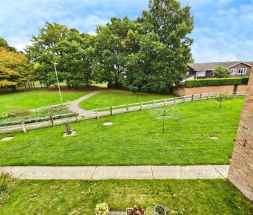 2 bedroom apartment to rent Bracken Crescent, Bishopstoke, SO50 - Photo 4