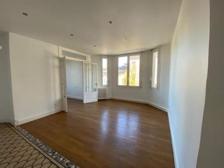 Location Appartement 4 pièces 88m² VALENCE 26000 - Photo 2