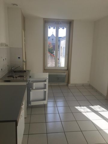 T1 - 3eme étage - Photo 4