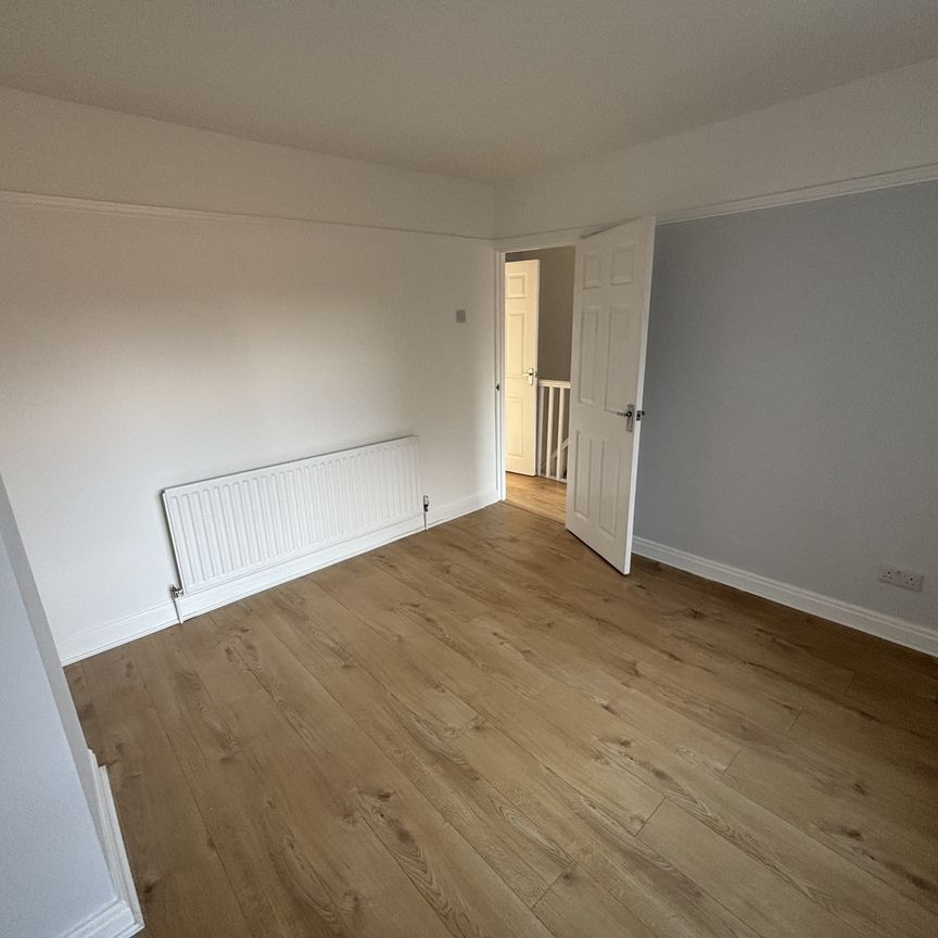 Hastilar Road South, Sheffield - Photo 1