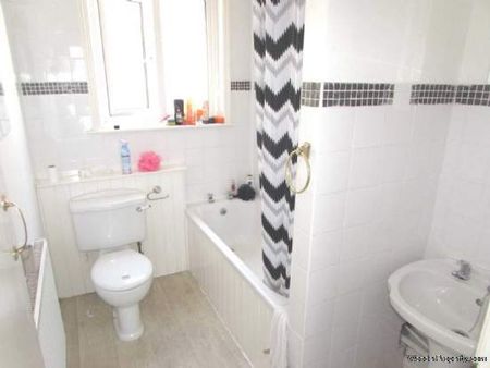 1 bedroom property to rent in Exmouth - Photo 4