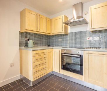 2 bedroom flat to rent - Photo 5