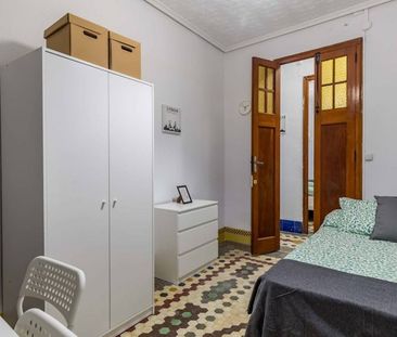 Calle de la Virgen del Puig, Valencia, Valencian Community 46011 - Photo 6