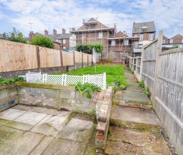 2 bedroom terraced house to rent - Photo 4
