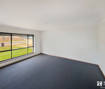 Spacious Family Home with Room to Move - Photo 2