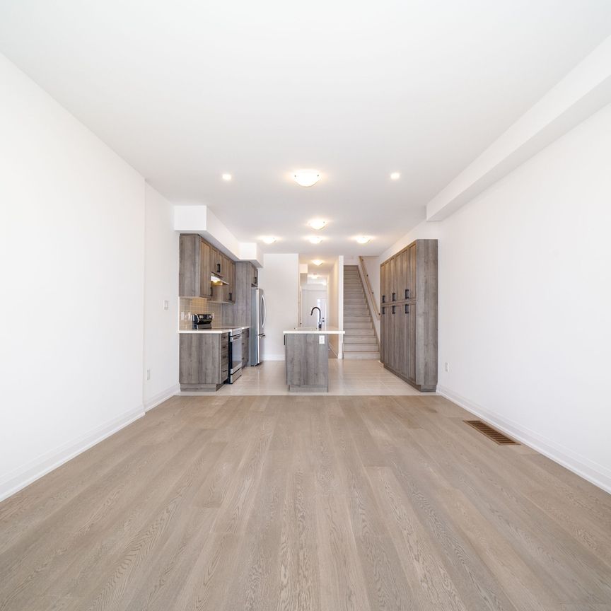 For Lease - 26 Ranch Terrace, Barrie, Ontario - Photo 1
