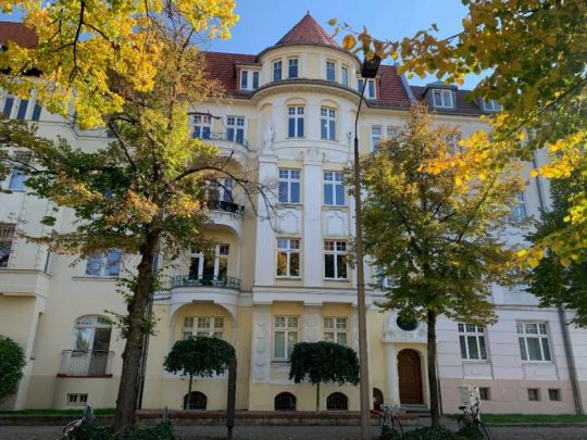 Auf Sie warten zwei Zimmer und ein Balkon - Foto 1