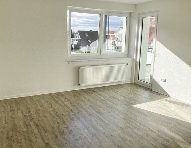 Moderne 3-Zimmer-Wohnung Tageslichtbad und XXL-Balkon - Photo 1