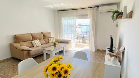 3-bedroom apartment for rent in Roda de Berà, bills included, Pets allowed, Smoking allowed - Photo 3