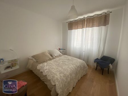 Location Appartement 3 pièces 77m² PERIGUEUX 24000 - Photo 2