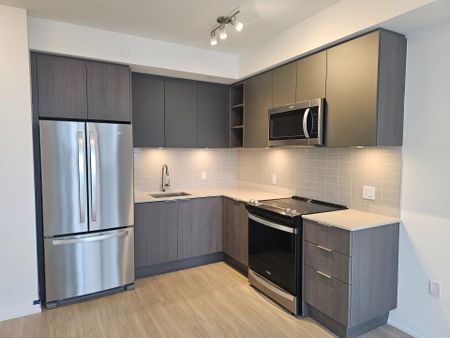 For Lease - 50 Dunfield Avenue Unit# 2315, Toronto, Ontario - Photo 5