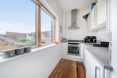 2 bedroom apartment to rent - Photo 5