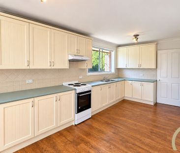 Spacious Family Home - Photo 6
