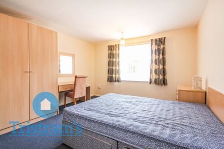 2 bed Apartment for Rent - Photo 3
