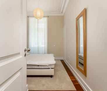 2 room luxury Flat for rent in Lisbon - Photo 1