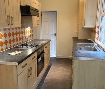 3 Bed Terraced House, North Street, CV2 - Photo 1
