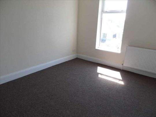 Festing Grove, Southsea, PO4 - Photo 1