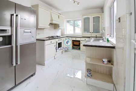 4 bedroom terraced house to rent - Photo 2