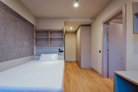 Carrer de Puigcerdà, Barcelona, Catalonia 08020 - Photo 5