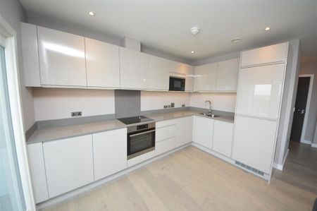 2 bedroom flat to rent - Photo 5