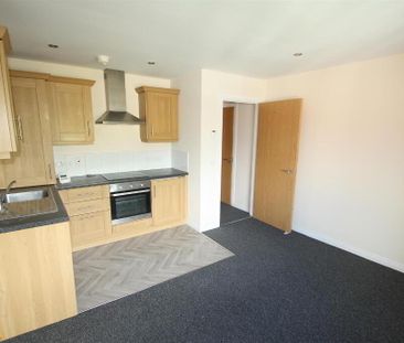 13C Reid Court, Ballynahinch, BT24 8BL - Photo 5