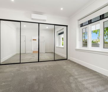 COTTAGE CHARM MEETS MODERN COMFORT - Photo 3