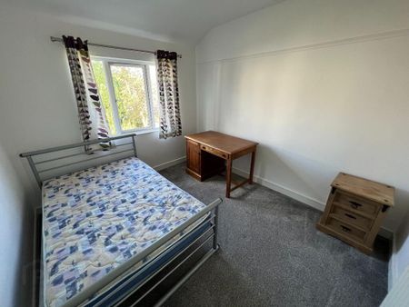 40 Sandhurst Drive, Belfast, BT9 5AY - Photo 4