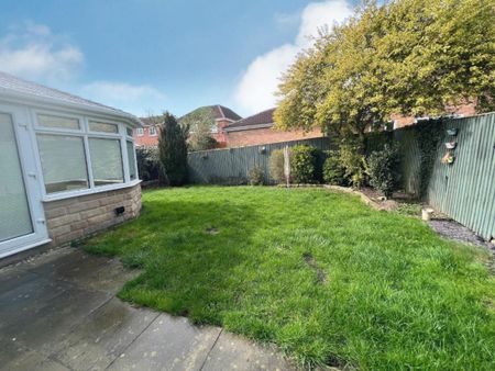 Helmsley Close, Chesterfield - Photo 2