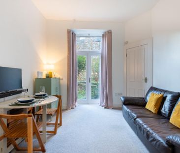 2 bedroom ground floor flat to rent - Photo 3