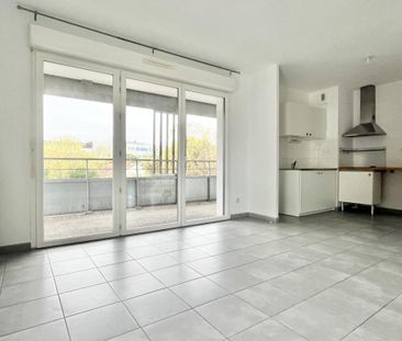 Location Appartement 3 pièces 58m² TOULOUSE 31500 - Photo 2