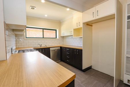 Terrace close to UNI - Available 13.1.2026 - Photo 4