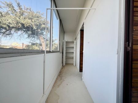 NIMES / MARRONNIERS- GARE - T3 avec BALCON, LOGGIA et CAVE - Photo 2