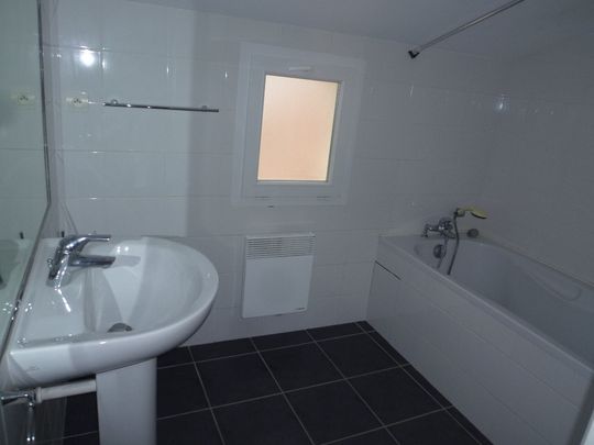 Location Appartement 2 pièces 42m² COGNAC 16100 - Photo 1