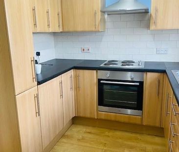 2 bedroom terraced house to rent - Photo 3