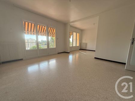 Location Appartement 4 pièces 93m² MONTPELLIER 34090 - Photo 2